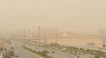 عوالق ترابية تجتاح جازان.. الأرصاد تُحذر السكان من التقلبات الجوية