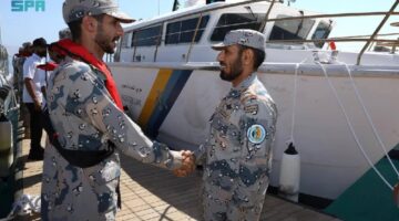 مدير عام حرس الحدود يتفقد قطاعات ووحدات تبوك البرية والبحرية لتعزيز الأمن