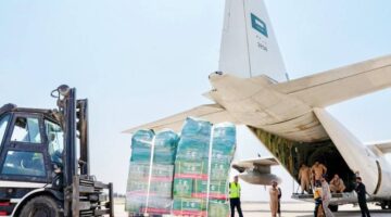 الجسر الجوي السعودي: الطائرة الإغاثية الأولى تصل لمتضرري حرائق اللاذقية