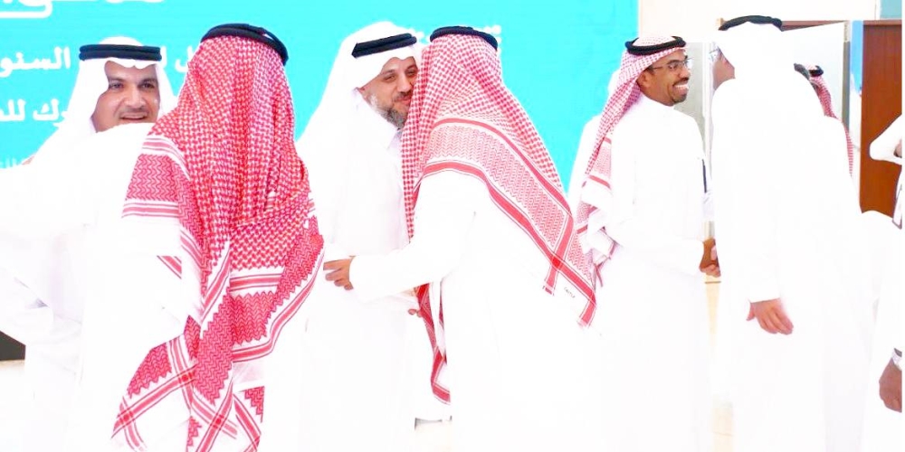 المعلمون يستقبلون العام الدراسي الجديد حضوريًا وسط استعدادات مكثفة في المدارس