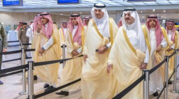 الكلمة المفتاحية: مطار الملك فهد الدولي

العنوان المعاد صياغته:  
مطار الملك فهد الدولي يشهد تدشين البوابات الإلكترونية بحضور أمير الشرقية