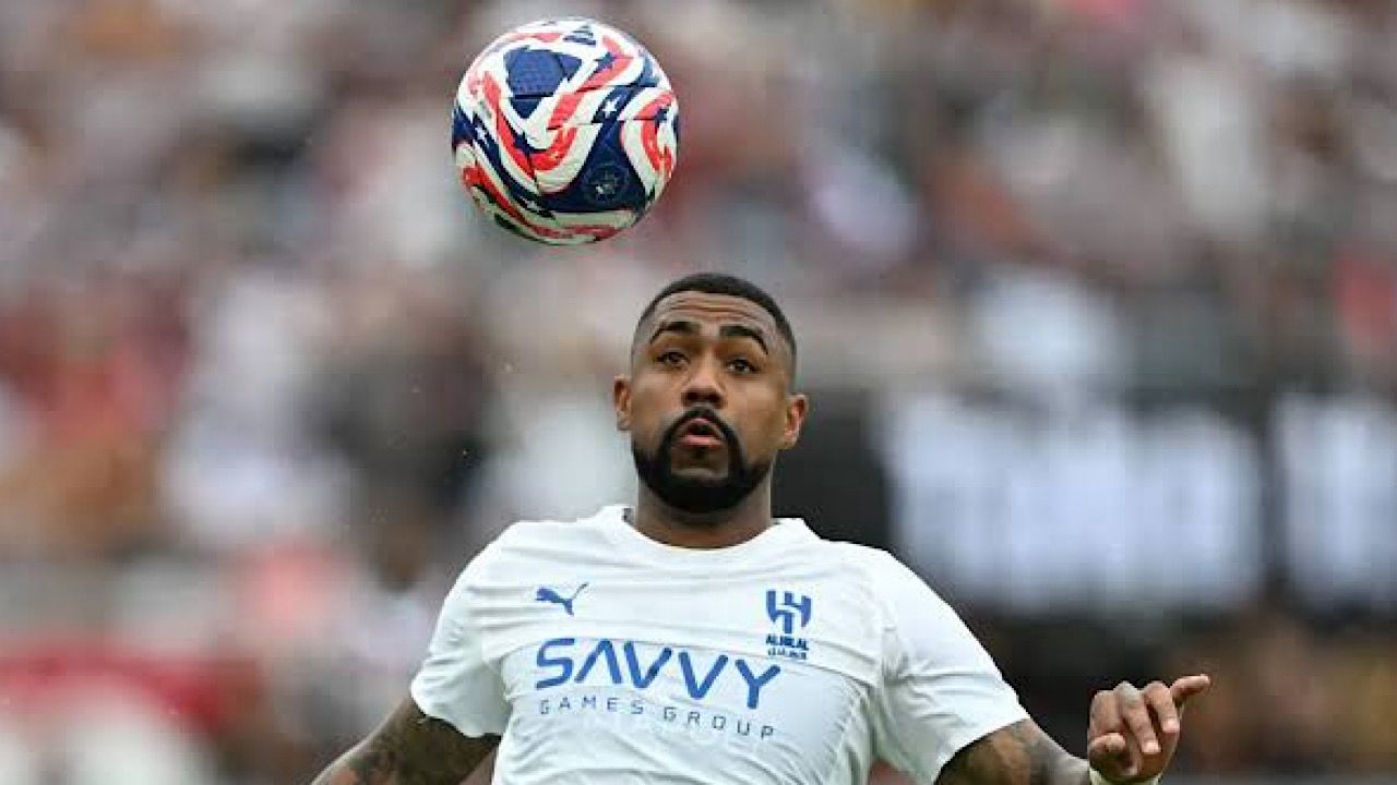 وكيل مالكوم يؤكد استمراره مع الهلال وينفي شائعات الرحيل رسميًا