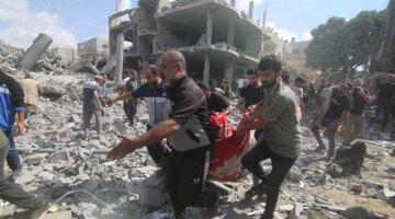 غزة: استشهاد 29 فلسطينيا في قصف إسرائيلي استهدف منتظري المساعدات الإنسانية