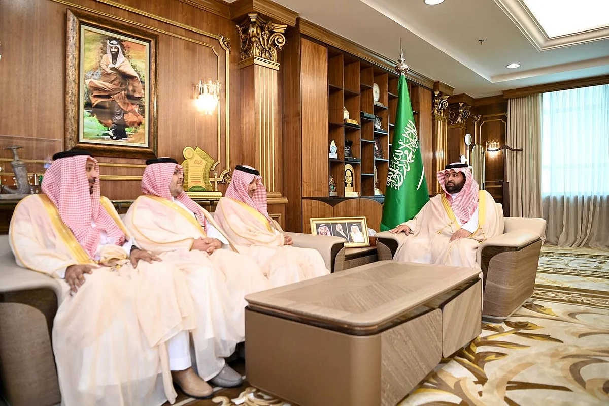 أمير جازان يستقبل وكلاء الإمارة الجدد ويوجه بالتميز في خدمة أهالي المنطقة